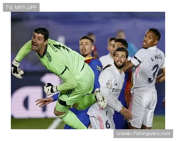 分析：欧足联放宽赛场广告板数字替换技术限制，会否导致地域性广告欺诈？