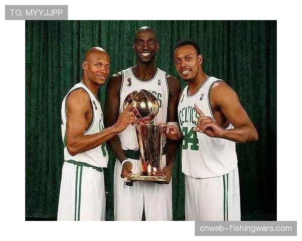 特写:阿莉娅·波士顿与阿贾·威尔逊的赛前一对一训练 特写:阿莉娅·波士顿与阿贾·威尔逊的赛前一对一训练